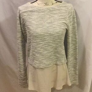 White House black market gray‎ sweater size s